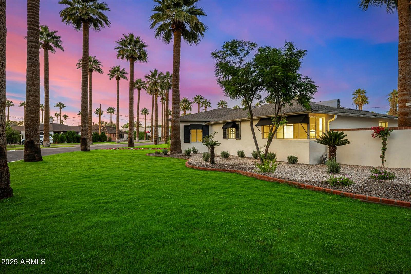 1625 Palmcroft Way SW, Phoenix, AZ 85007