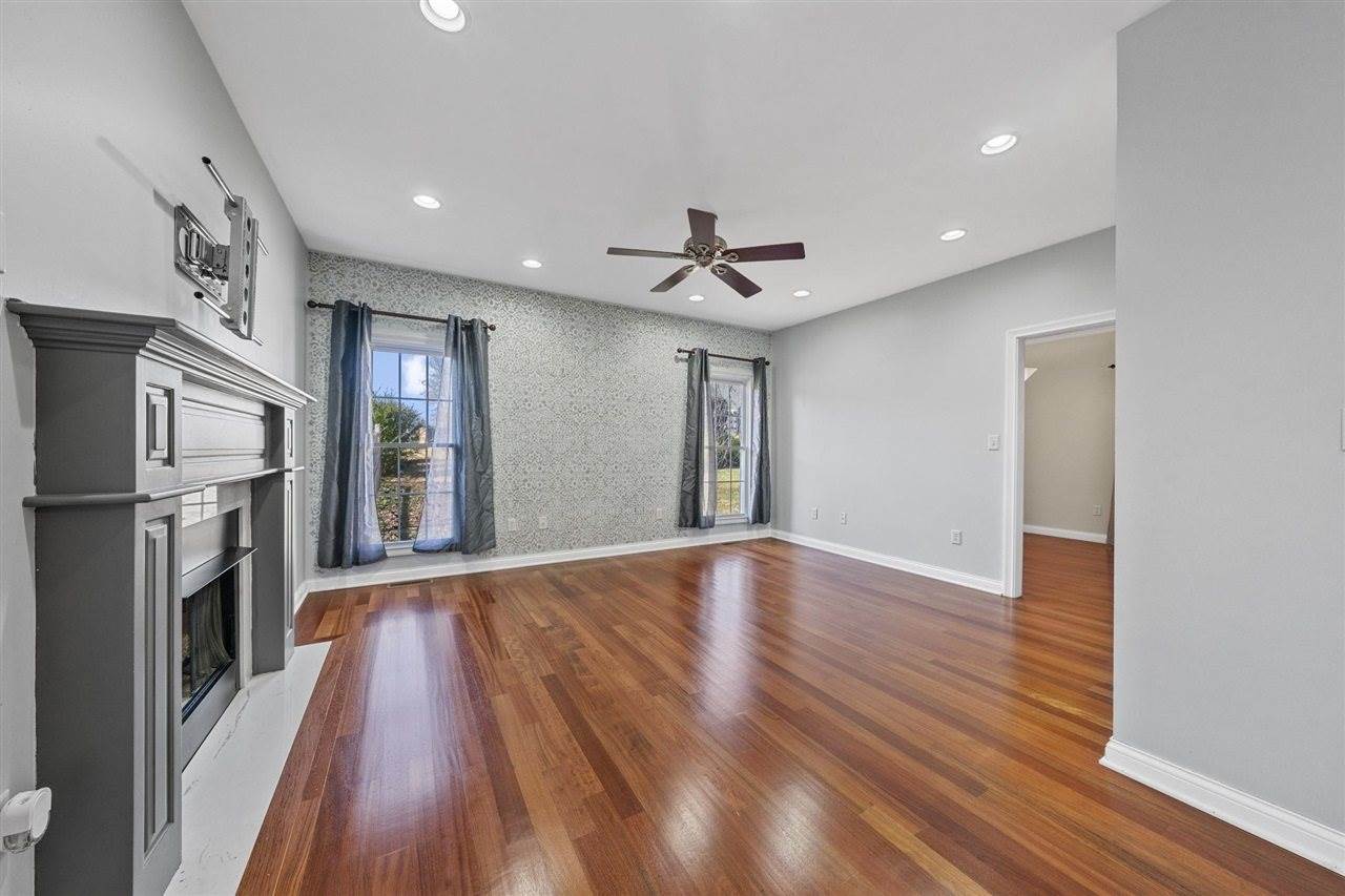 147 Calvin Court, Bowling Green, KY 42104