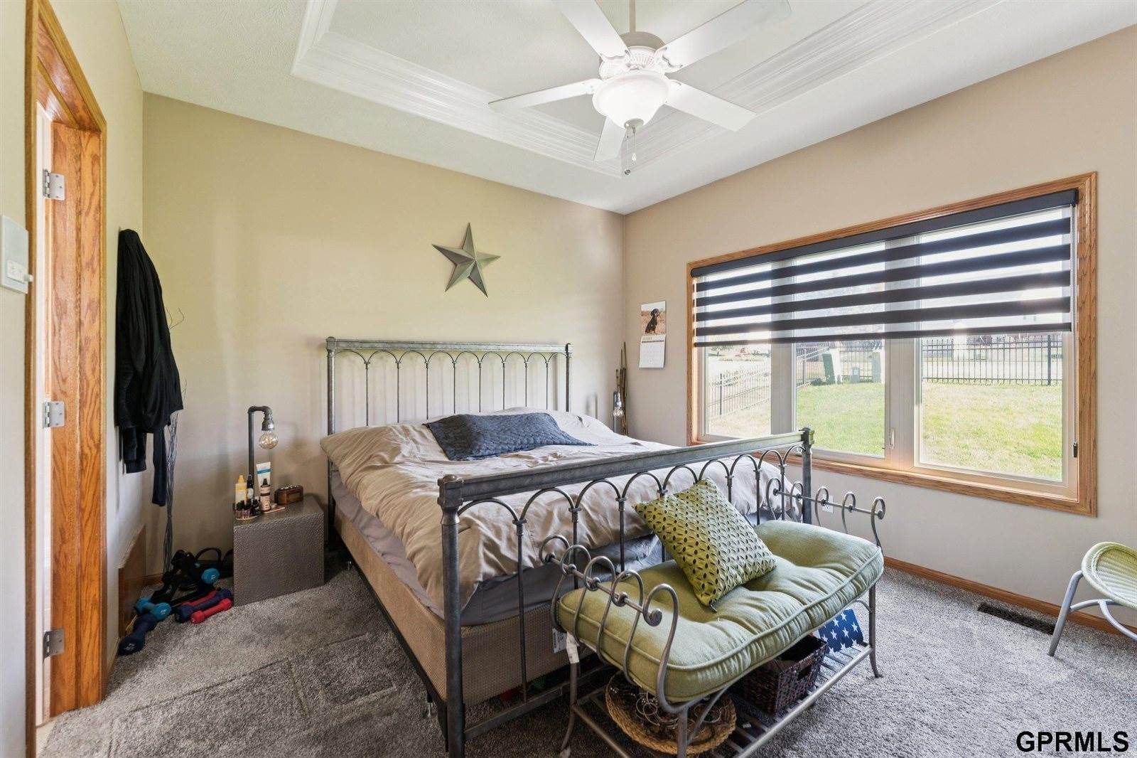 2221 Placid Lake Drive, Papillion, NE 68046