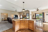 2221 Placid Lake Drive, Papillion, NE 68046