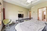 2221 Placid Lake Drive, Papillion, NE 68046