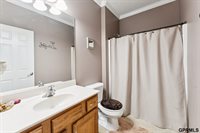 2221 Placid Lake Drive, Papillion, NE 68046
