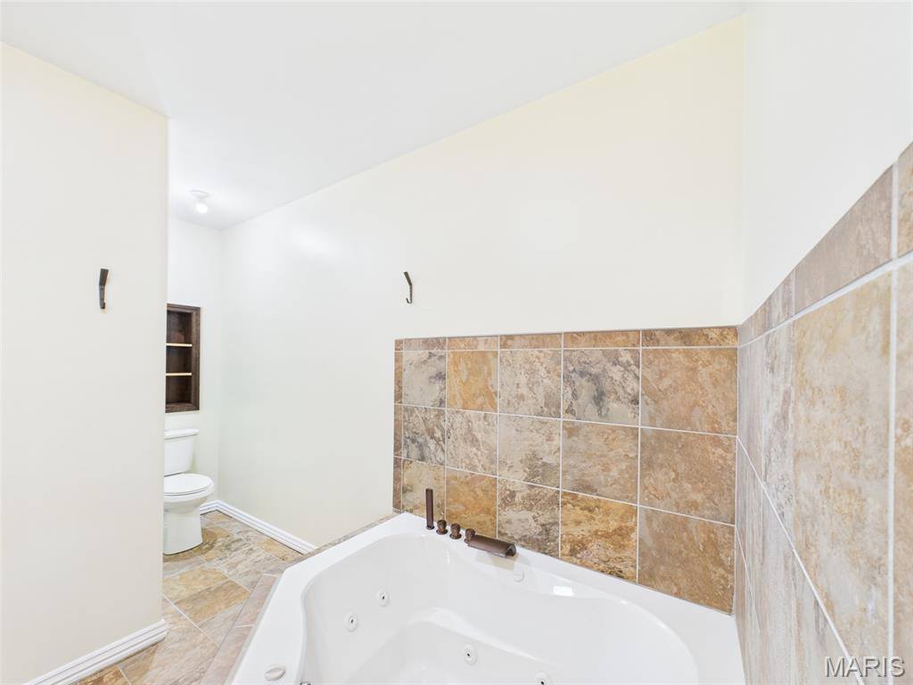 109 Ash Court, Saint Robert, MO 65584