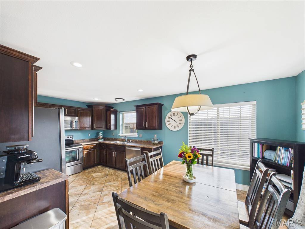 109 Ash Court, Saint Robert, MO 65584