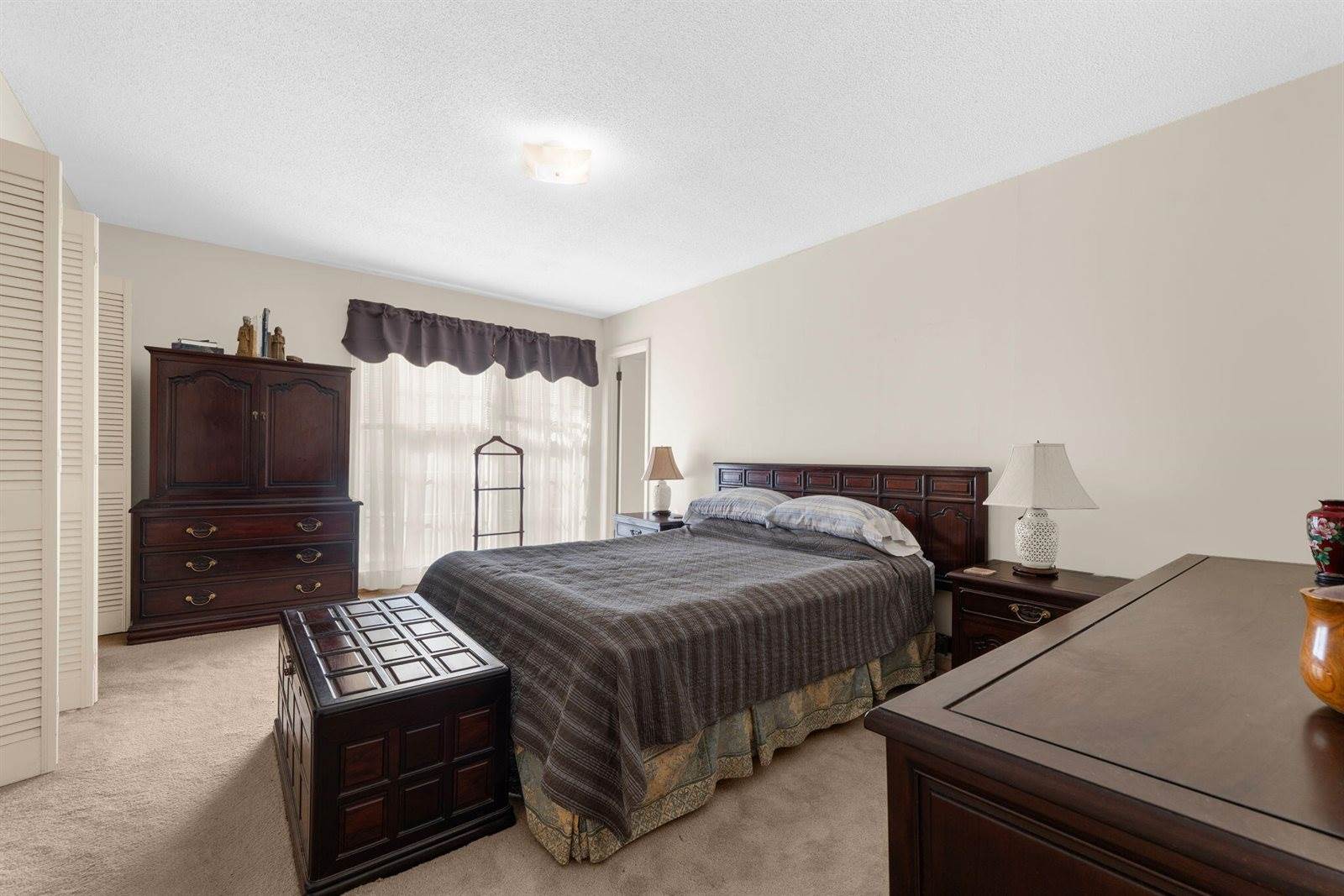 219 Runnymede Lane, Summerville, SC 29485