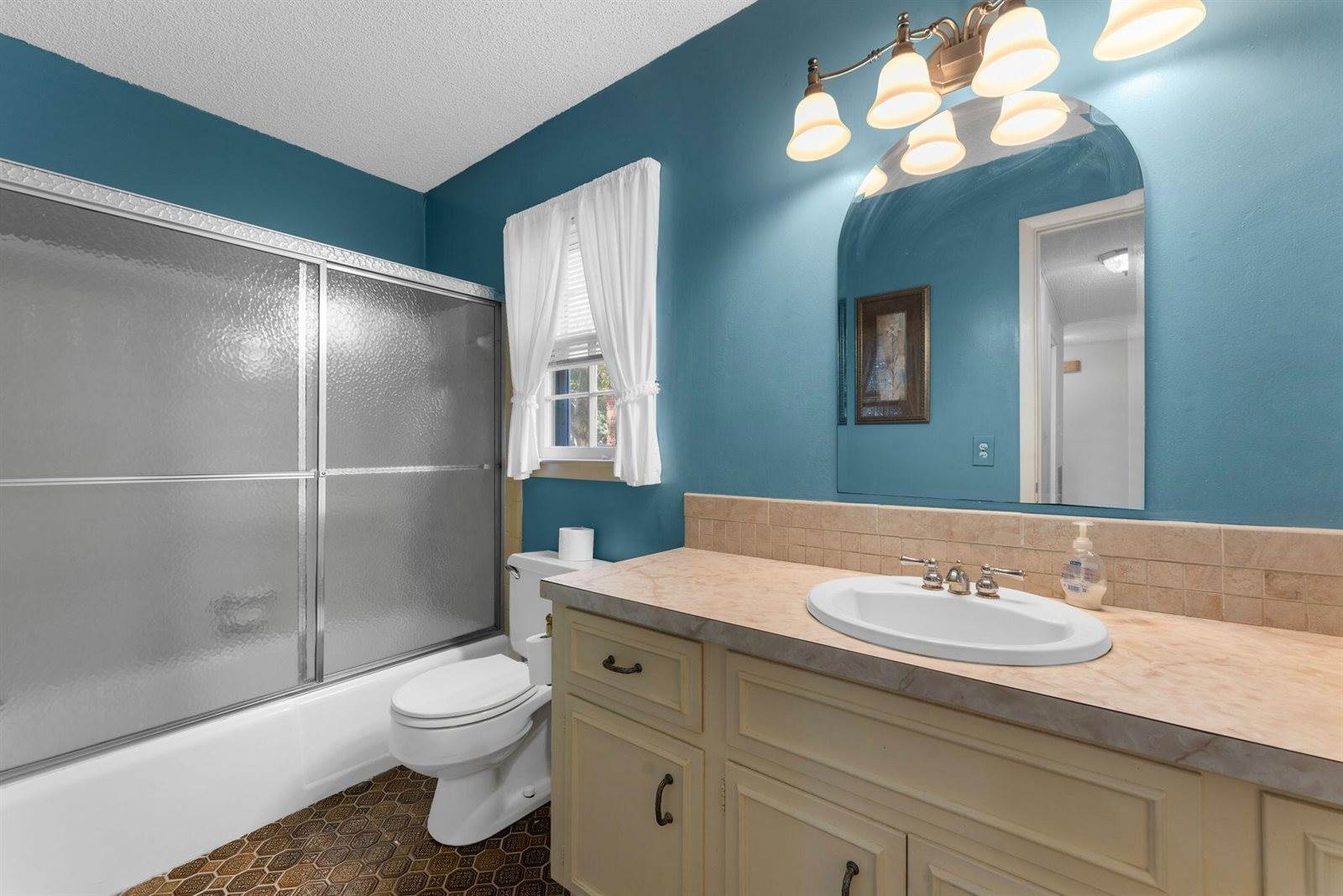 219 Runnymede Lane, Summerville, SC 29485