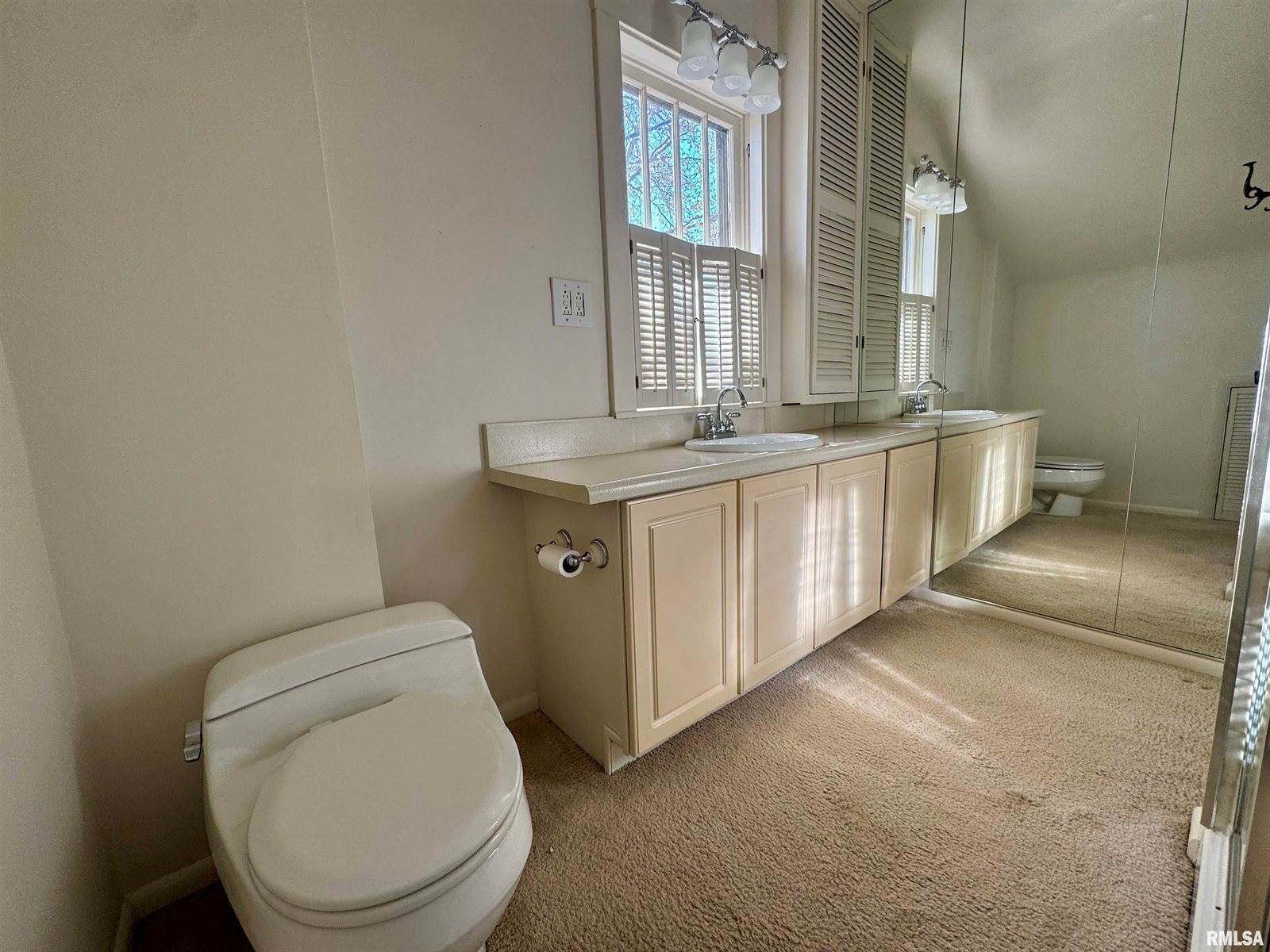 2125 Eastern Avenue, Davenport, IA 52803