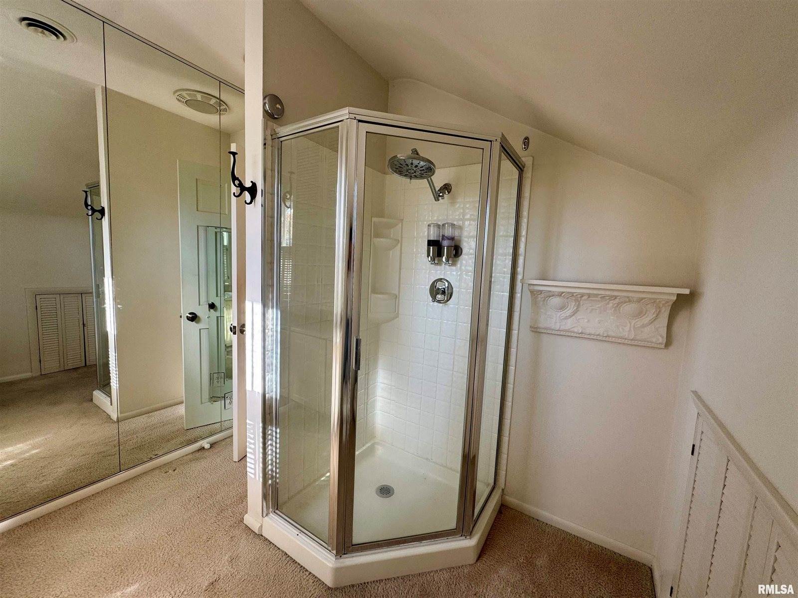 2125 Eastern Avenue, Davenport, IA 52803