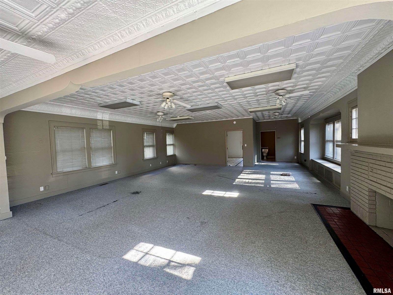 2125 Eastern Avenue, Davenport, IA 52803