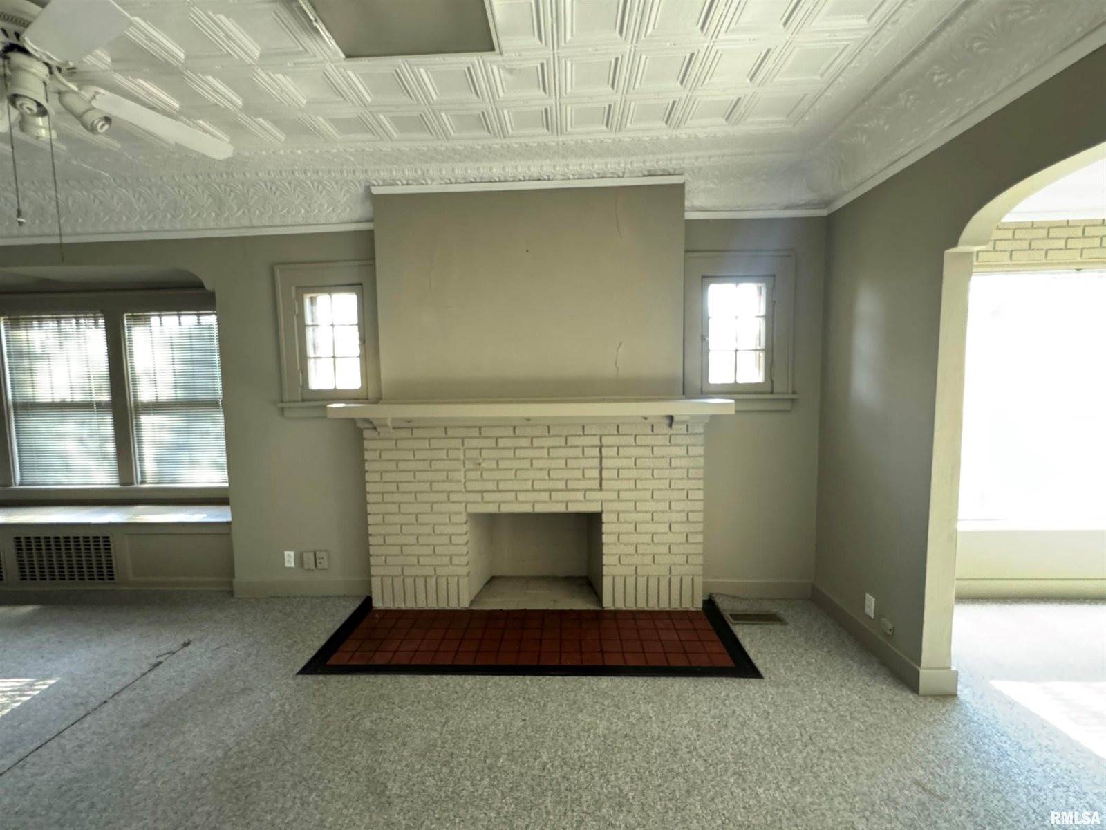 2125 Eastern Avenue, Davenport, IA 52803