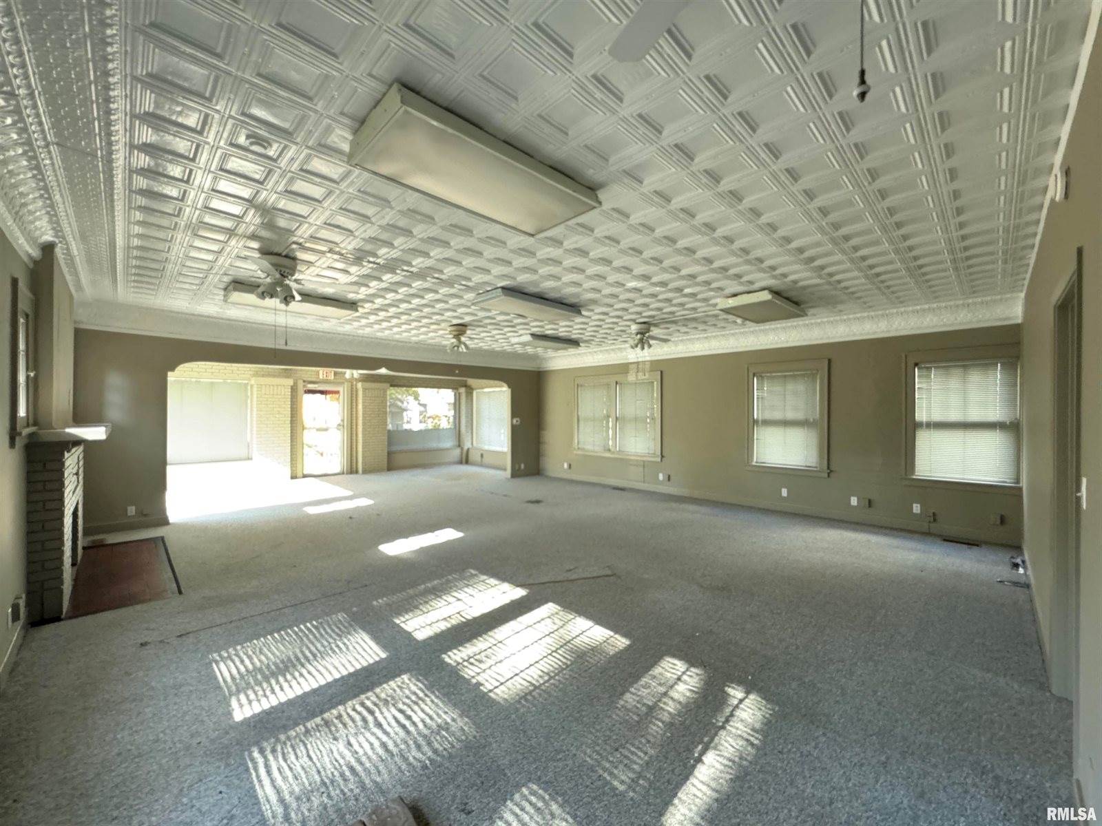 2125 Eastern Avenue, Davenport, IA 52803