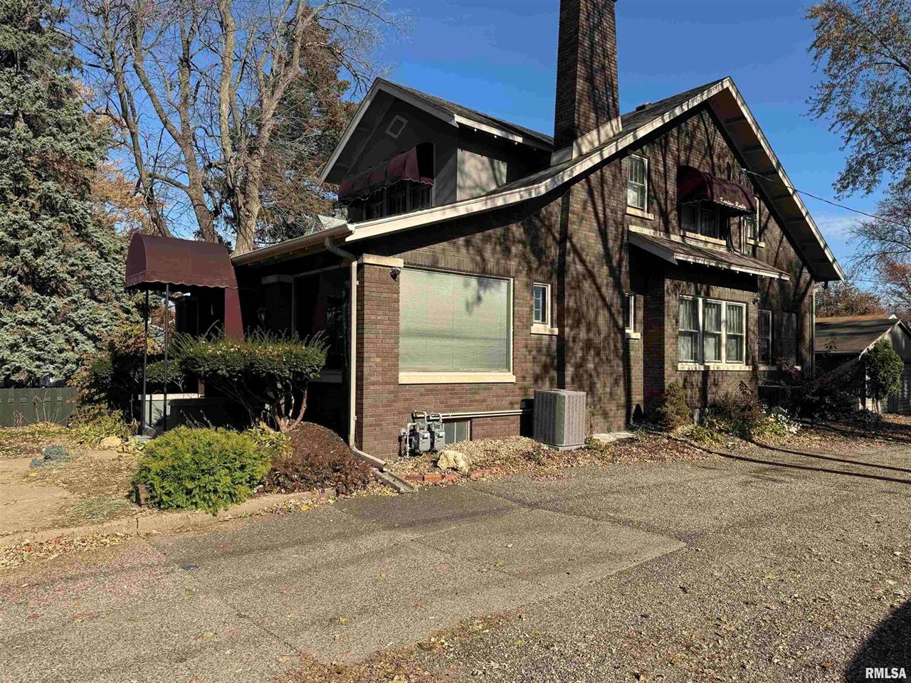 2125 Eastern Avenue, Davenport, IA 52803