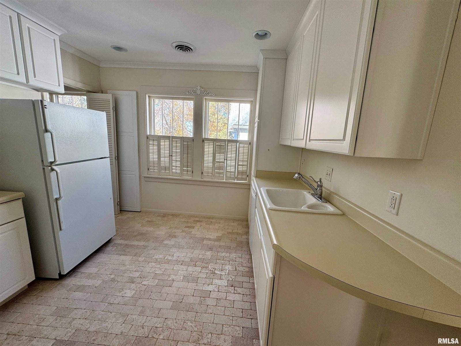 2125 Eastern Avenue, Davenport, IA 52803