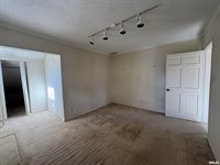 2125 Eastern Avenue, Davenport, IA 52803