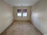 2125 Eastern Avenue, Davenport, IA 52803