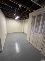 2125 Eastern Avenue, Davenport, IA 52803