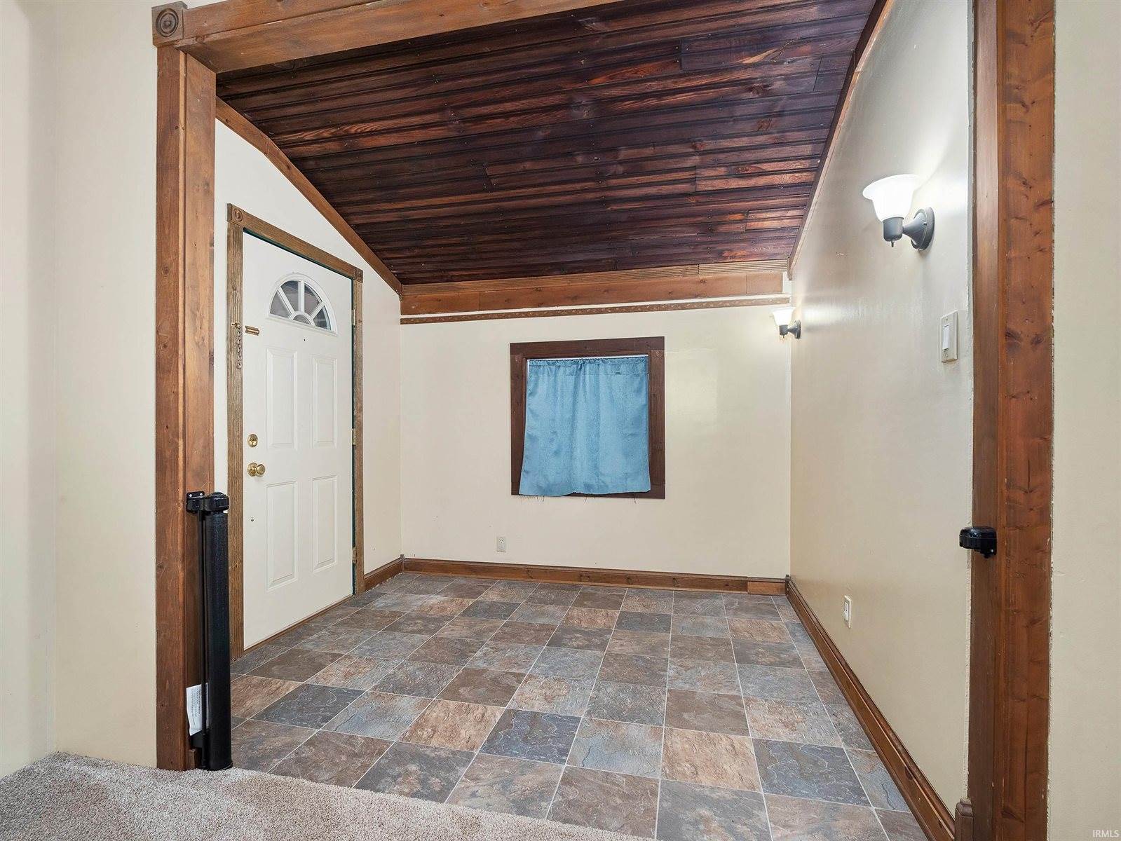 244 Grayston Avenue, Huntington, IN 46750