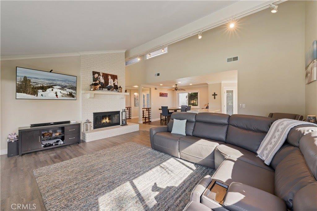 1249 Oakmead, La Verne, CA 91750