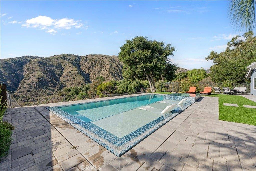 1249 Oakmead, La Verne, CA 91750