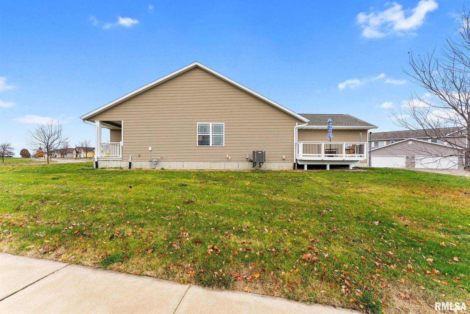 1572 Olde Brandy Lane, Davenport, IA 52807