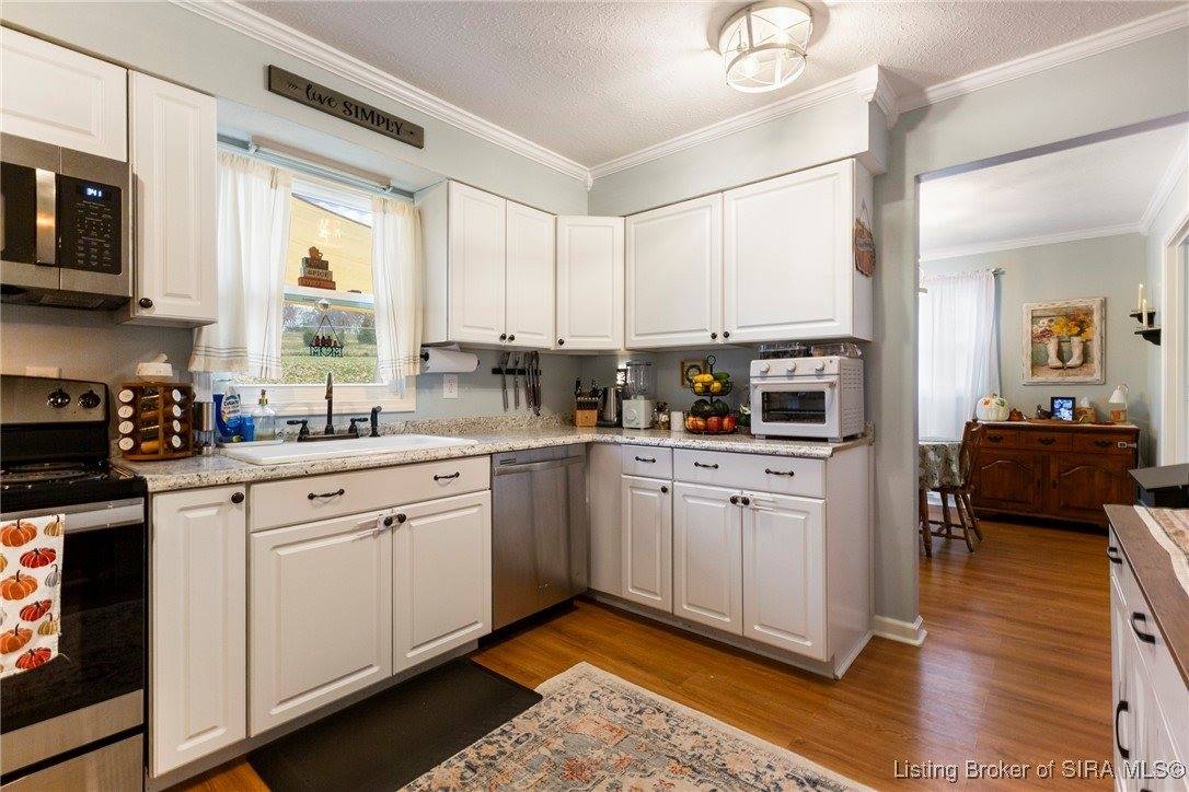 6075 Highway 335 NE, New Salisbury, IN 47114