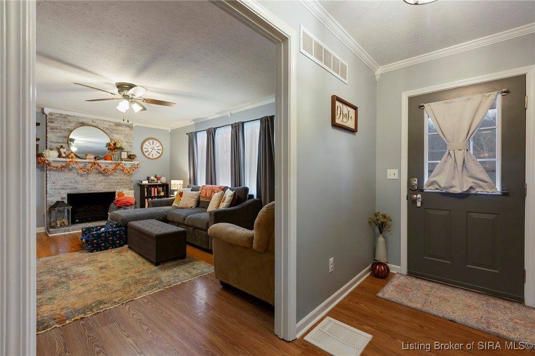 6075 Highway 335 NE, New Salisbury, IN 47114