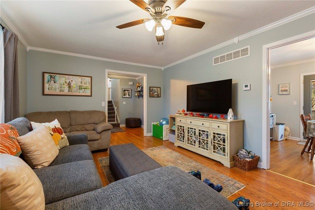 6075 Highway 335 NE, New Salisbury, IN 47114