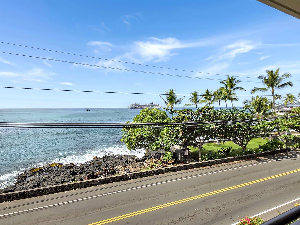 75-5782 Kuakini Highway, Kailua-Kona, HI 96740