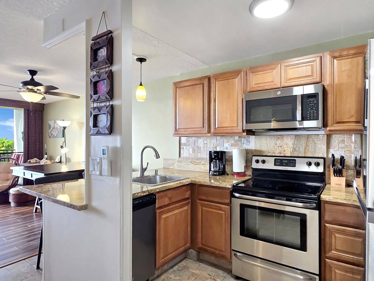 75-5782 Kuakini Highway, Kailua-Kona, HI 96740