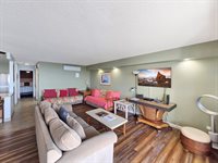 75-5782 Kuakini Highway, Kailua-Kona, HI 96740