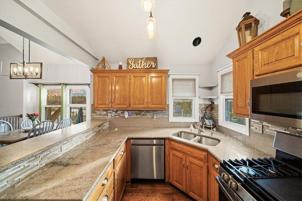 21315 West 56TH Street, Shawnee, KS 66218