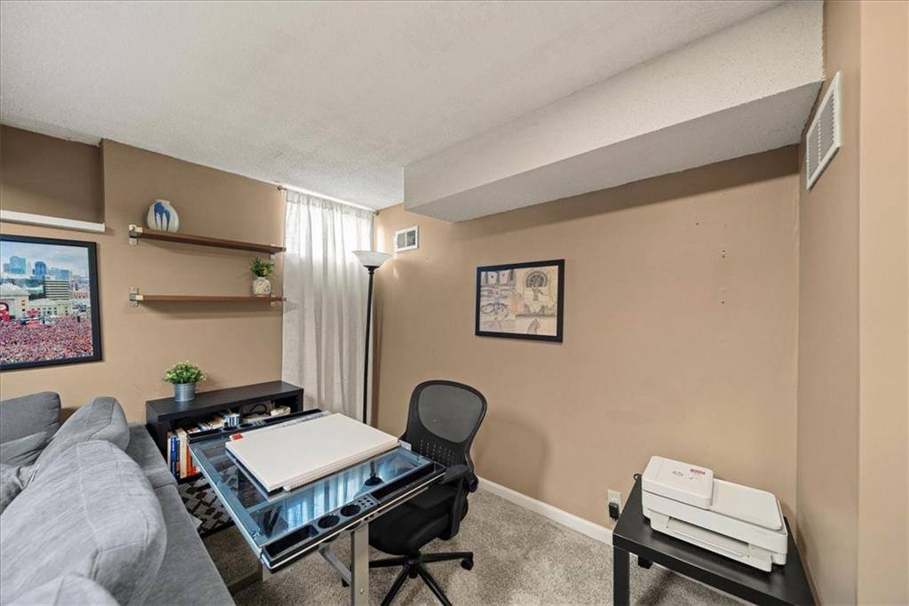 21315 West 56TH Street, Shawnee, KS 66218