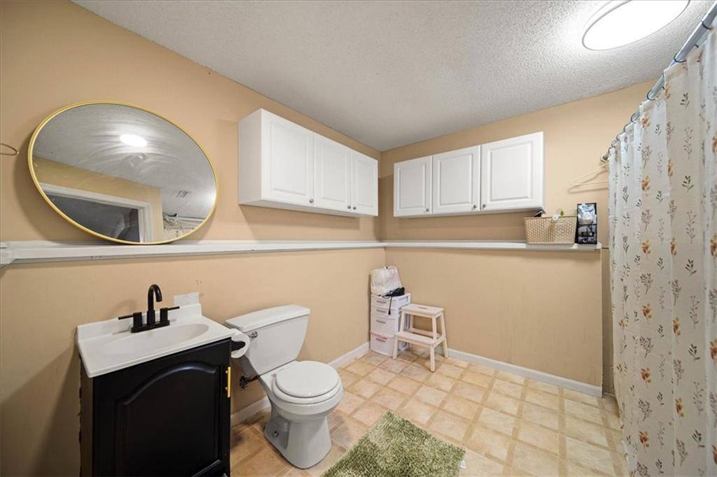 21315 West 56TH Street, Shawnee, KS 66218