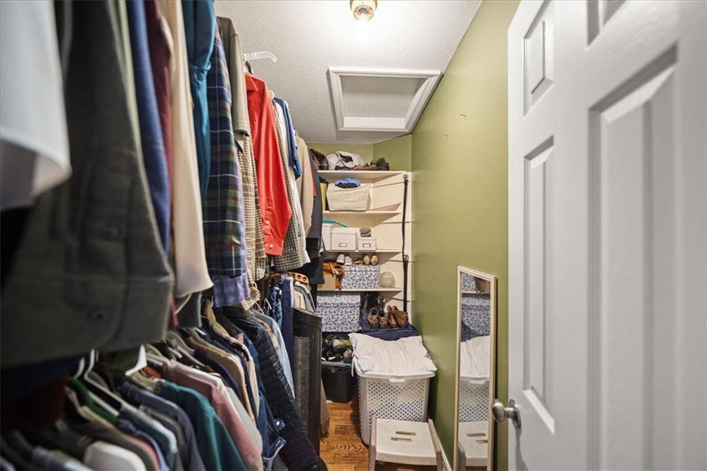 21315 West 56TH Street, Shawnee, KS 66218