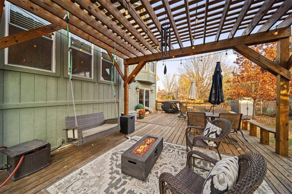 21315 West 56TH Street, Shawnee, KS 66218