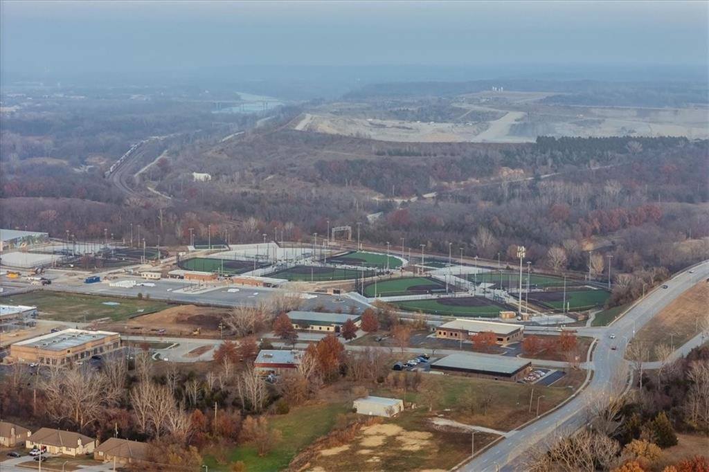 21315 West 56TH Street, Shawnee, KS 66218