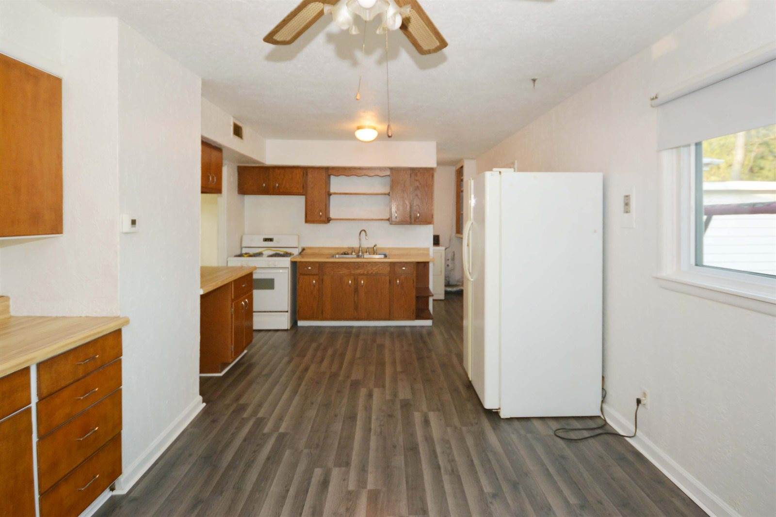 11 Fullerton, Galesburg, MI 49053