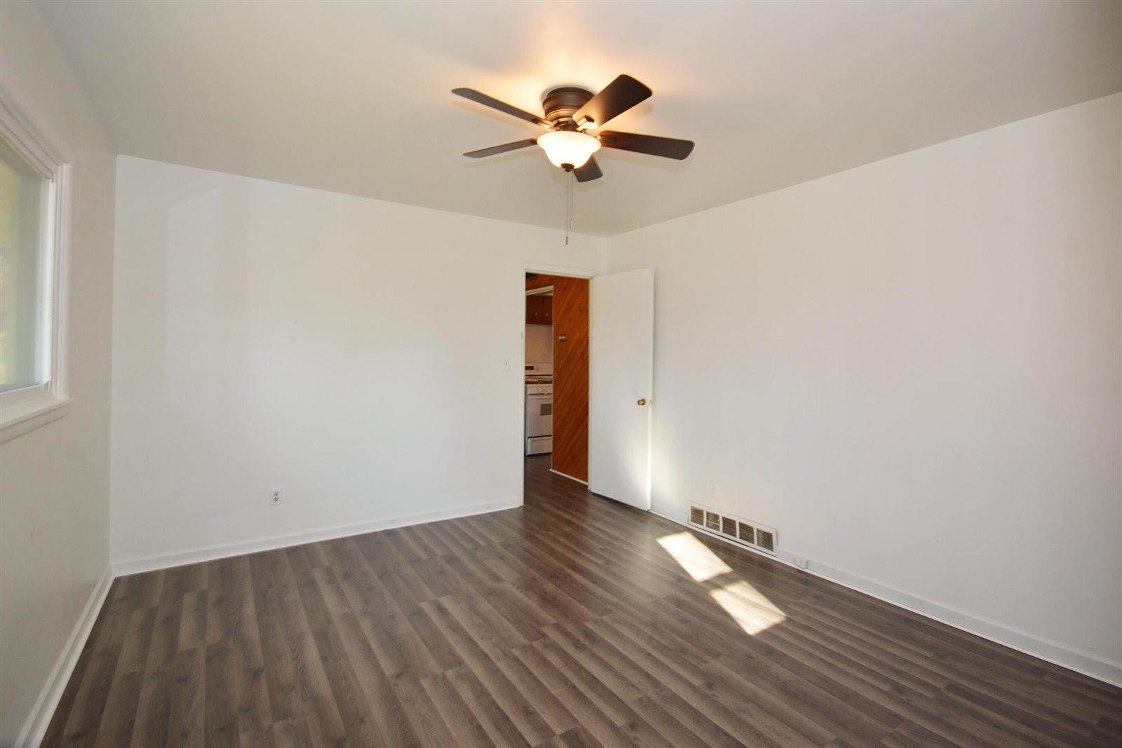 11 Fullerton, Galesburg, MI 49053