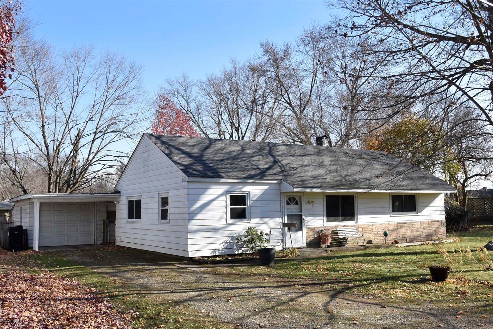 11 Fullerton, Galesburg, MI 49053