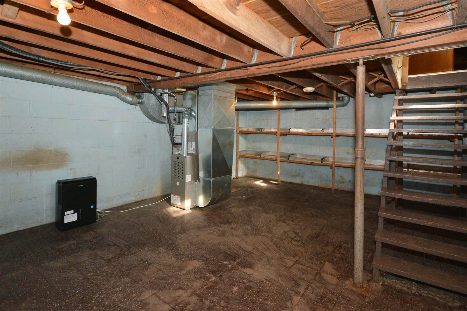 11 Fullerton, Galesburg, MI 49053