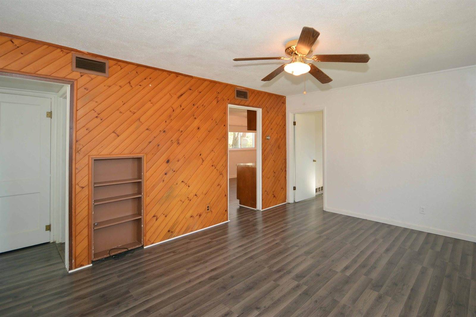 11 Fullerton, Galesburg, MI 49053