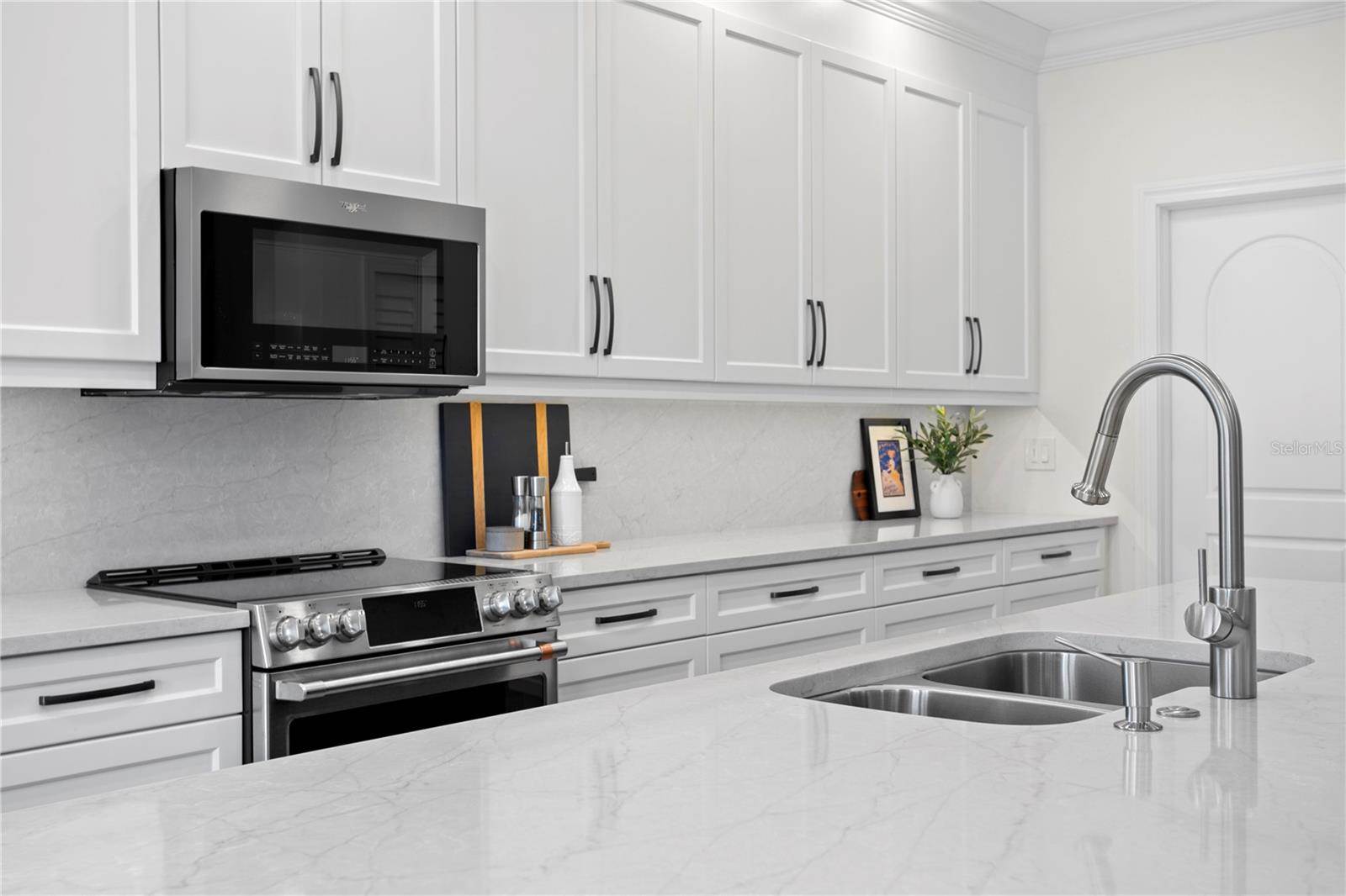 5954 Skimmer Point Boulevard South, Gulfport, FL 33707