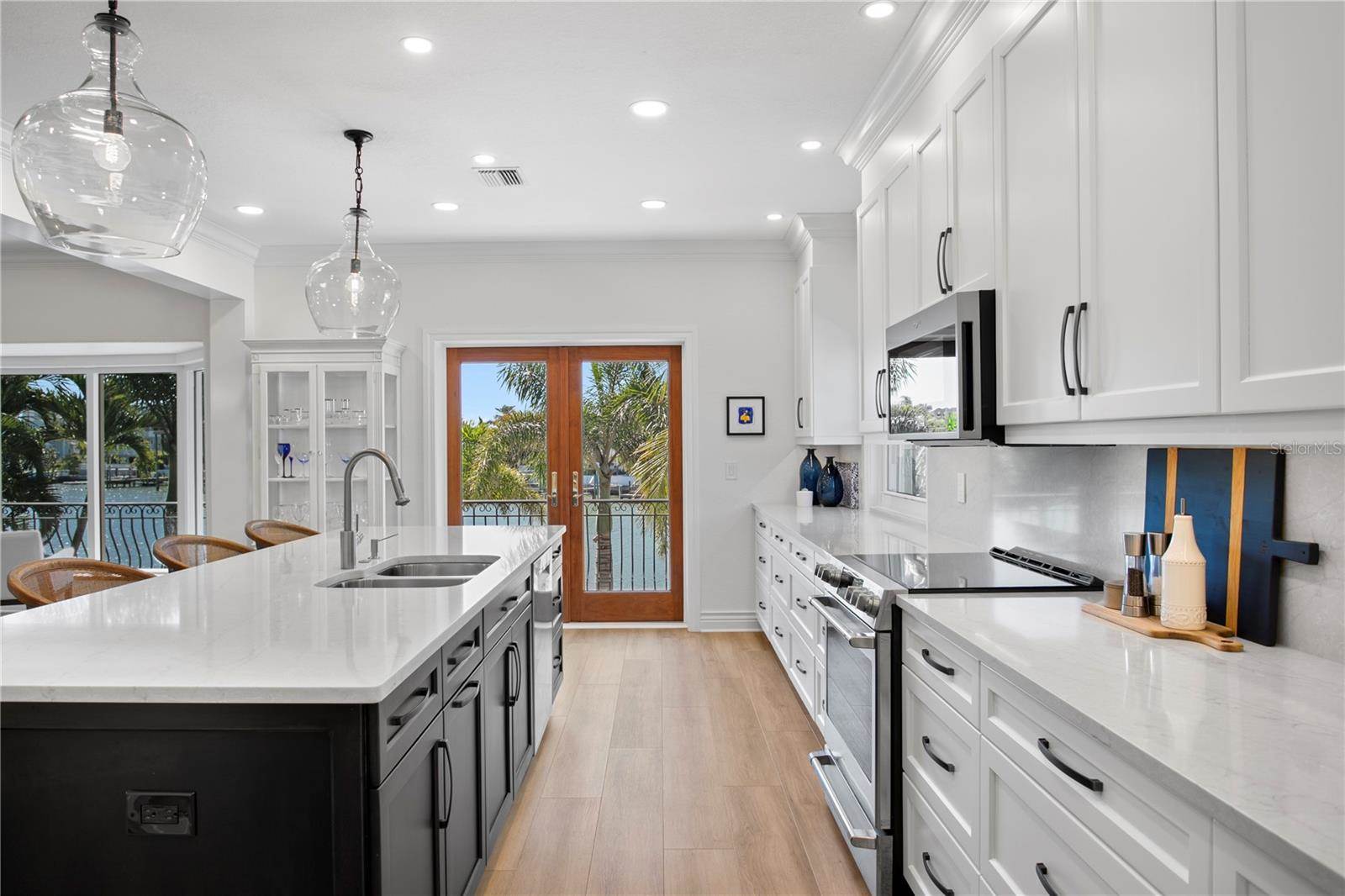 5954 Skimmer Point Boulevard South, Gulfport, FL 33707