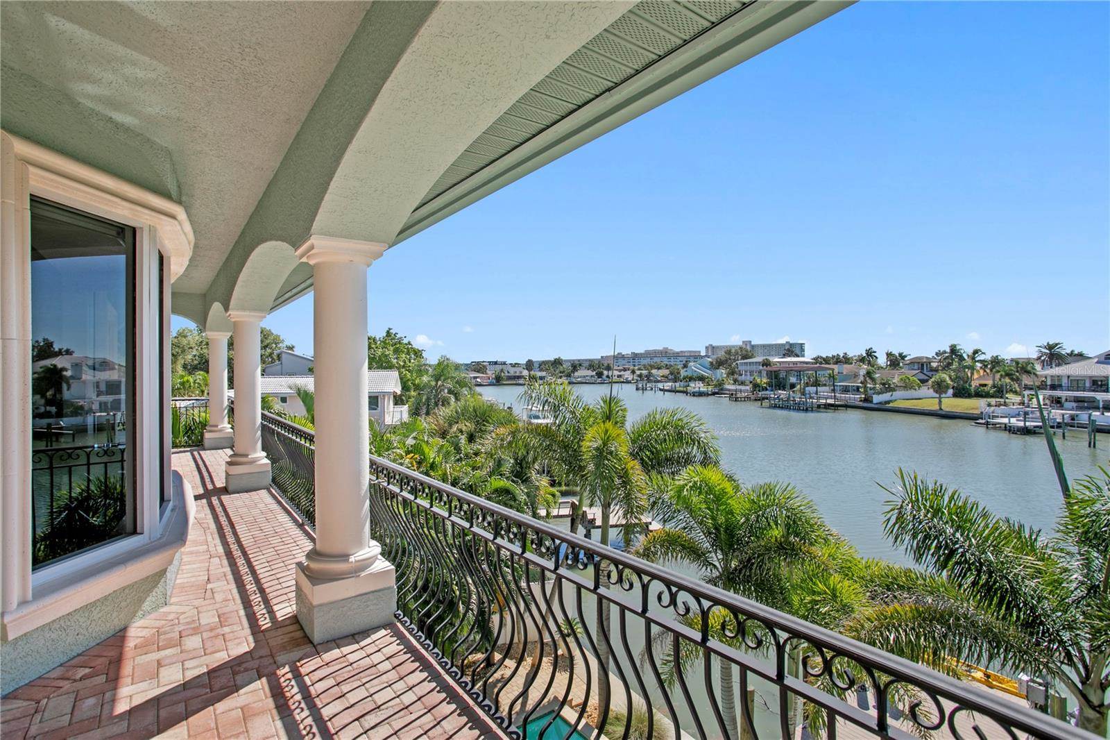 5954 Skimmer Point Boulevard South, Gulfport, FL 33707