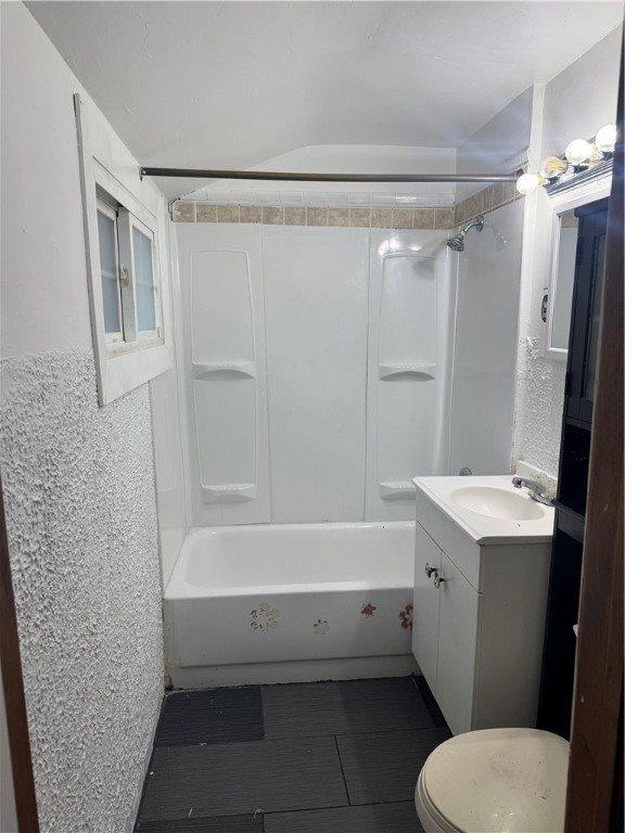 196 4th Street UP, Rochester, NY 14605