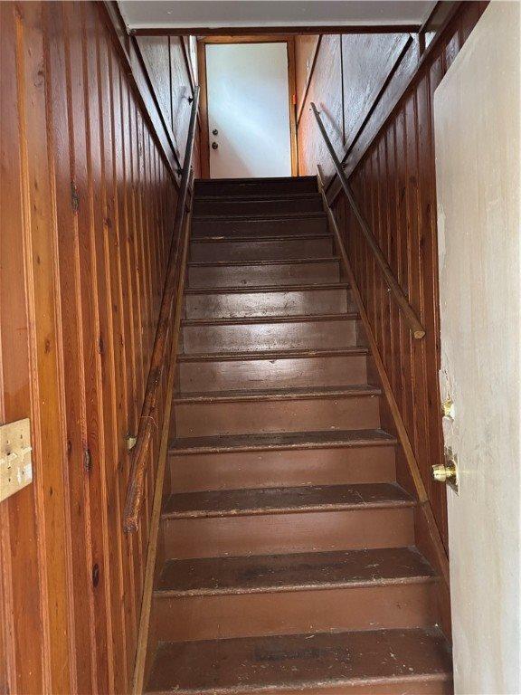 196 4th Street UP, Rochester, NY 14605