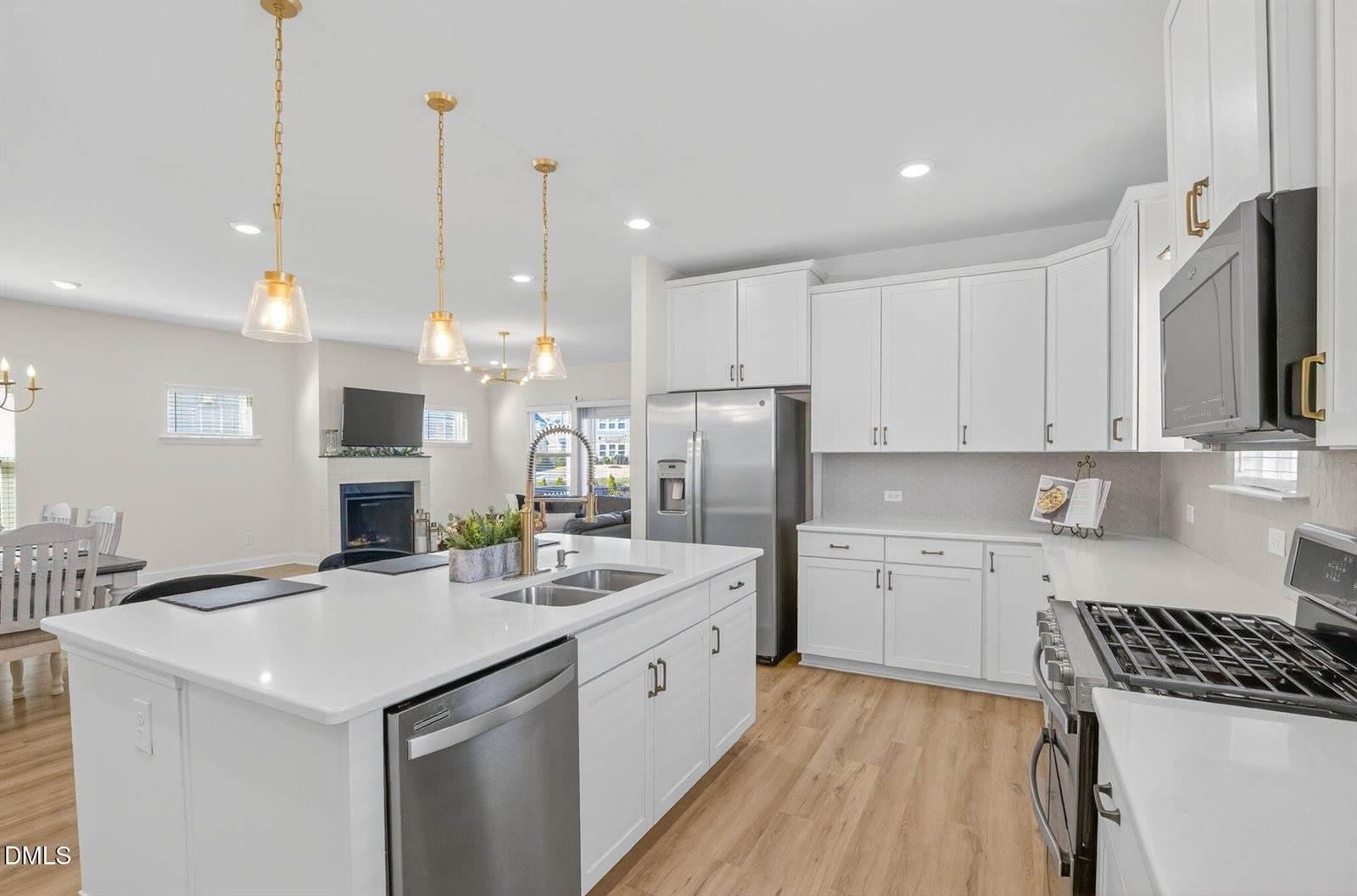 136 Azalea View Way, Holly Springs, NC 27540