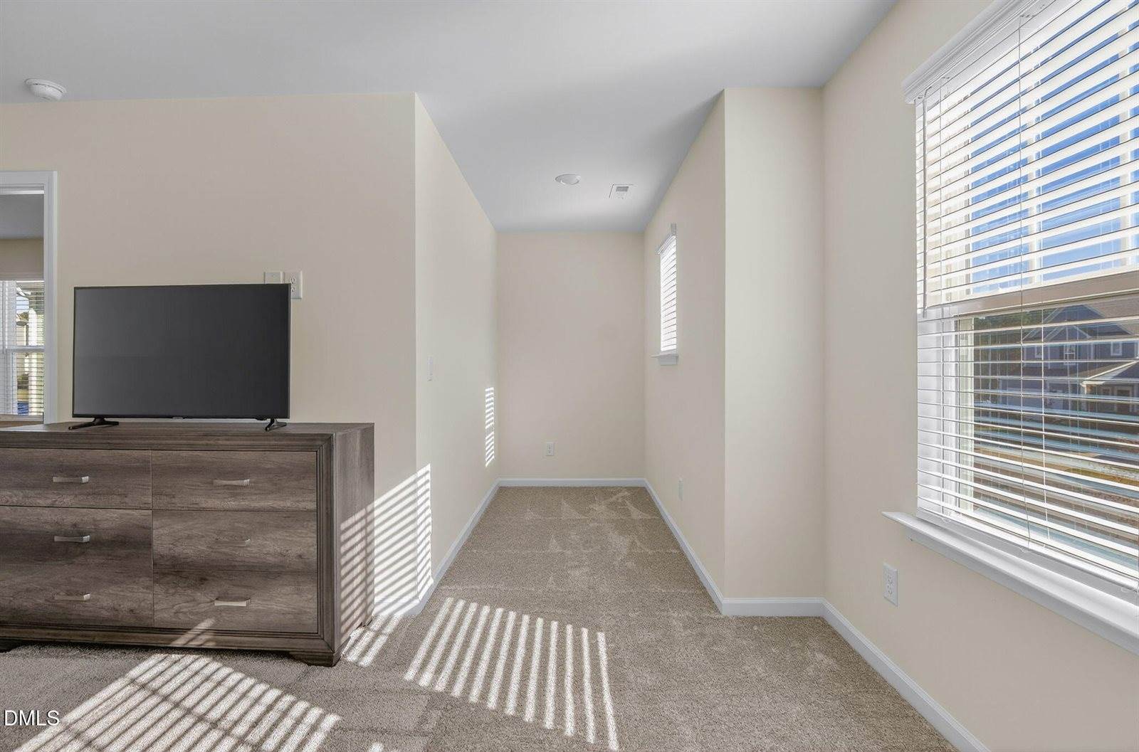 136 Azalea View Way, Holly Springs, NC 27540