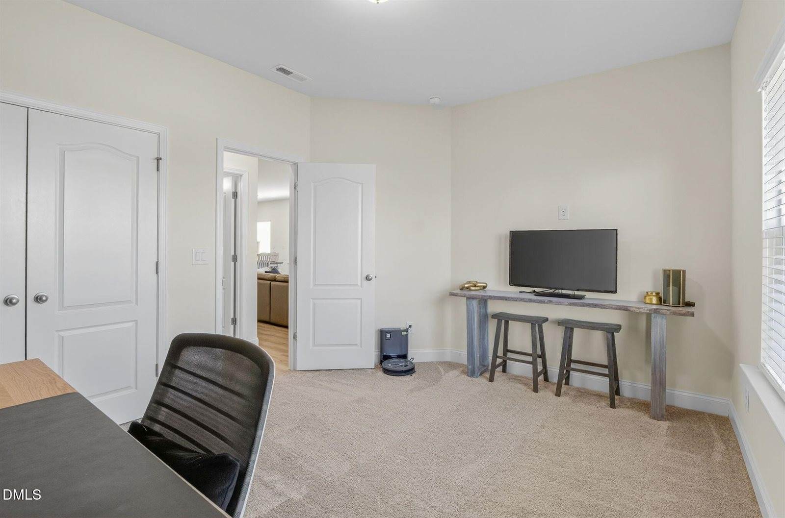 136 Azalea View Way, Holly Springs, NC 27540