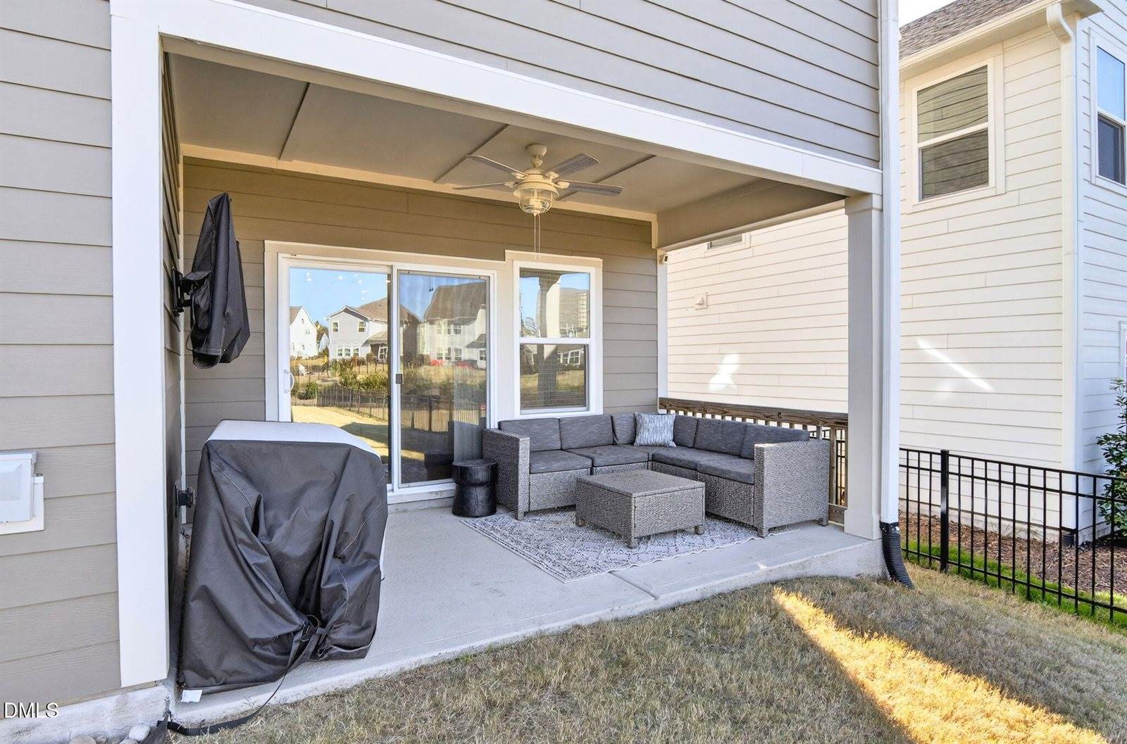 136 Azalea View Way, Holly Springs, NC 27540